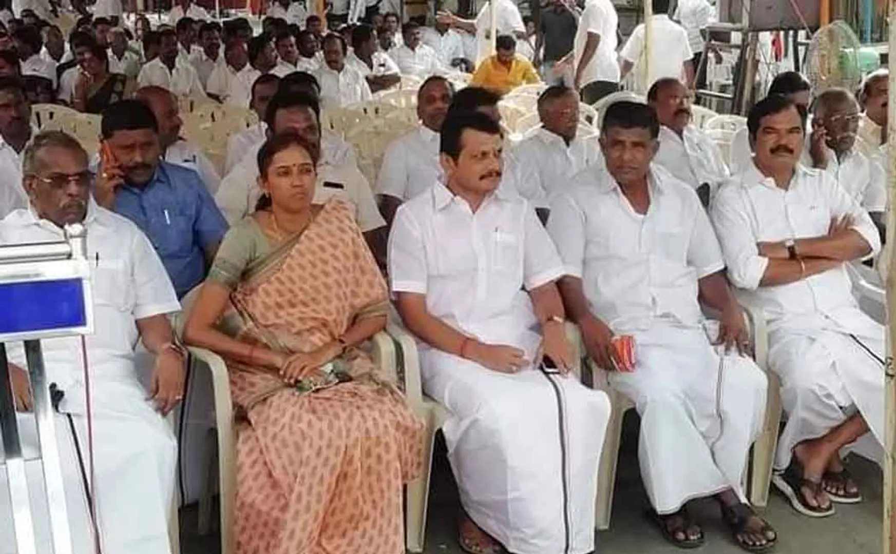MP jothimani Slams ADMK minister